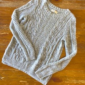 Hollister Gray Cable Knit Sweater Size Small